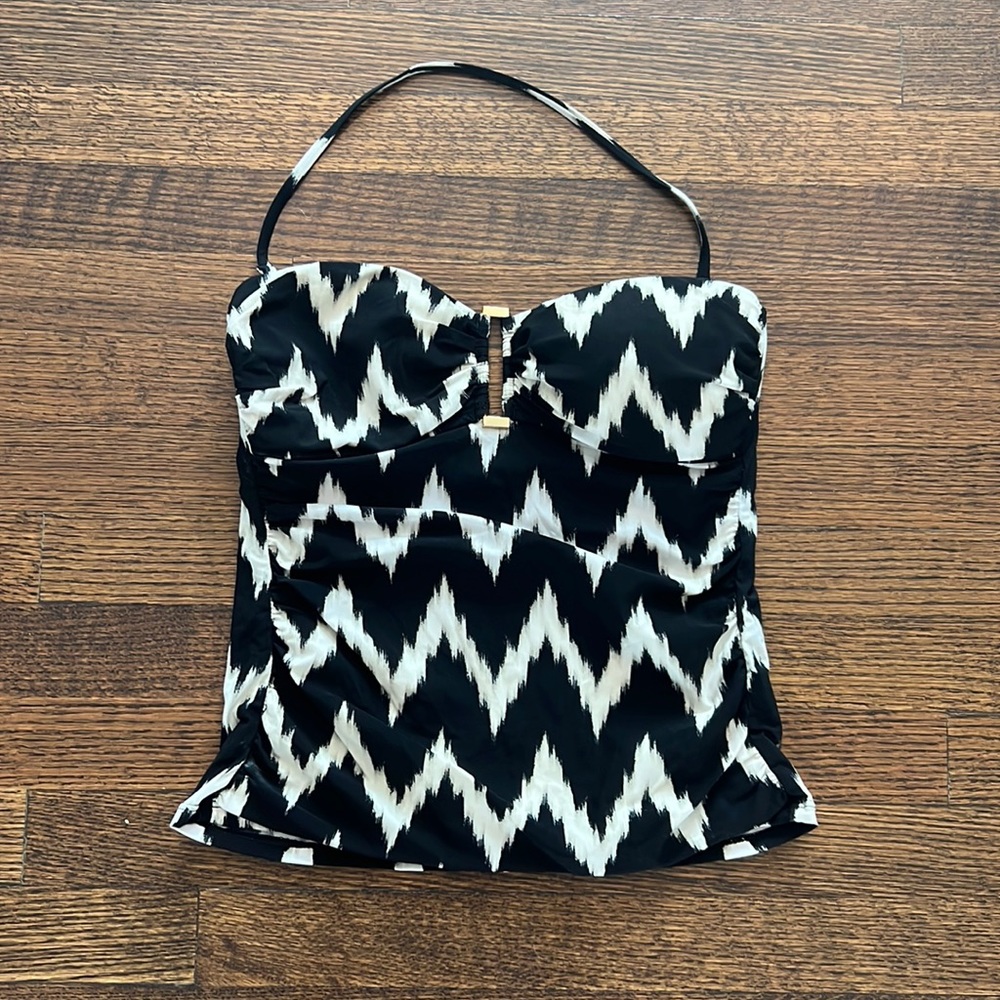 La Blanca Black and White Zigzag Tankini Top